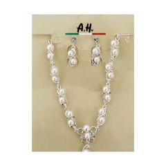 Pearl Necklace Set