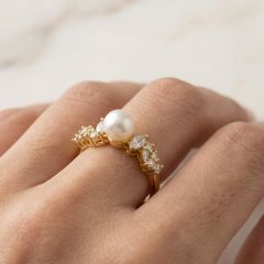 Ladies Finger Ring